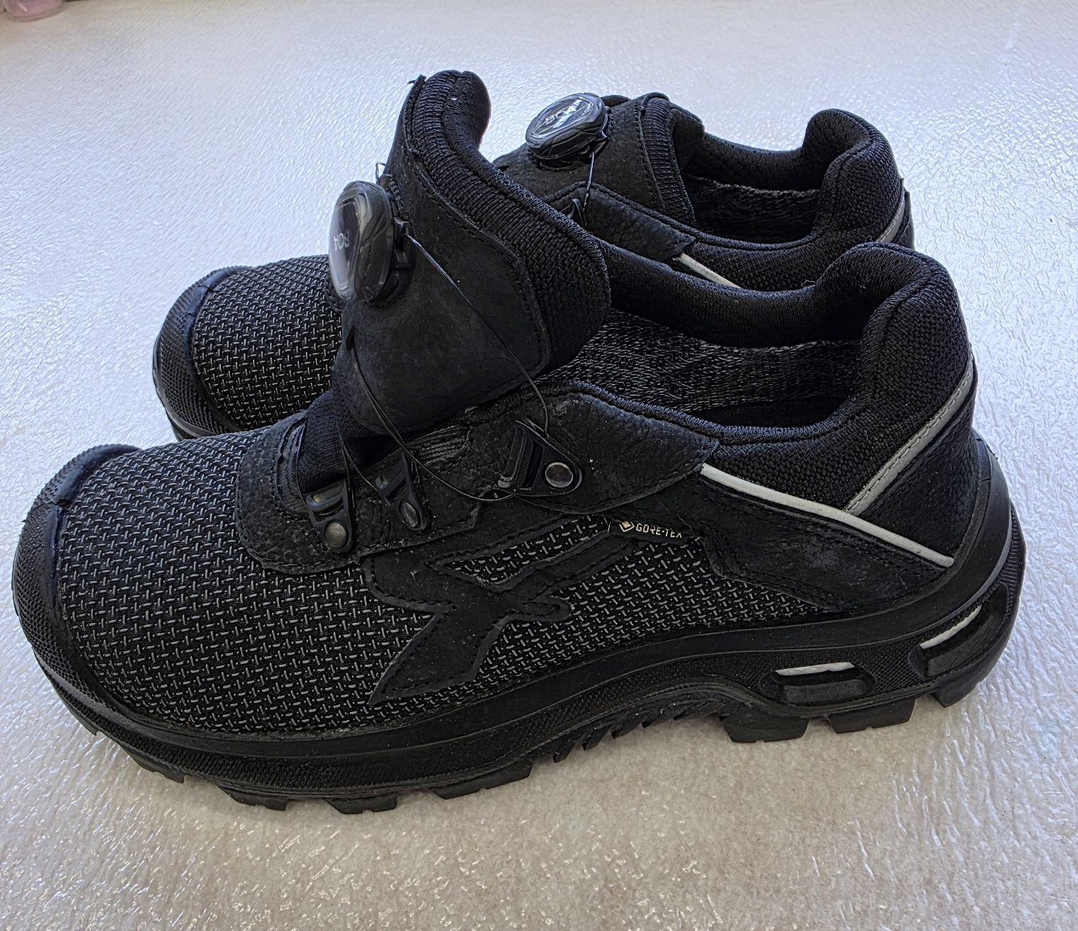 Herrenschuhe: Herren-Arbeitsschuhe-Gore-tex – Neu (gemäss Beschreibung) aus Pfäffikon SZ von hrs_k2tn