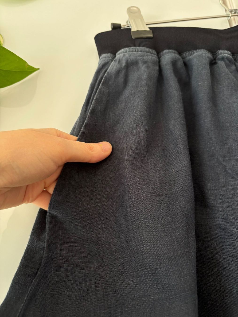 Cos Pantaloni: COS Shorts aus 100% Hanf Gr. 36 – Usato da Zürich venduto da missmodernage 4