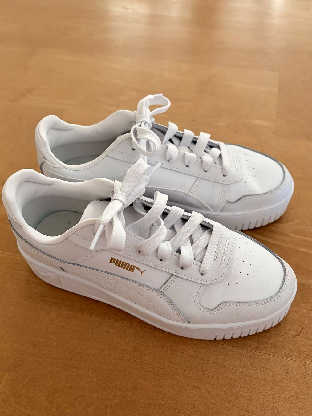 Puma Scarpe da donna: Puma Sneaker – Grösse 39 – Usato da Jonen venduto da f_abiiiennee
