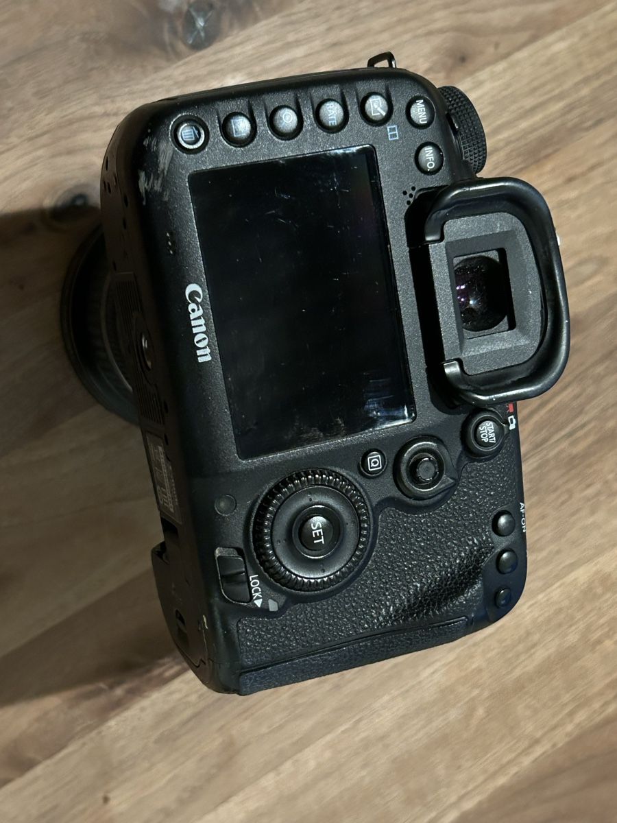 Canon Kamera: Canon EOS 7D Mark II mit EF-S 10-22mm – Gebraucht aus Diessenhofen von AnjaK8253 1
