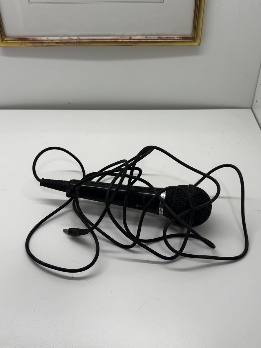 Microfoni: KnopeX Mikrofon 6000 dynamisch mit Kabel und Stecker – Usato da Schlieren venduto da Eldi84