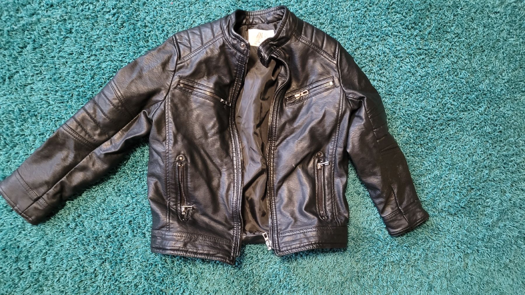 Giacche: Kunstlederjacke Zara Gr. 128 – Usato da Warth venduto da aussieaussie