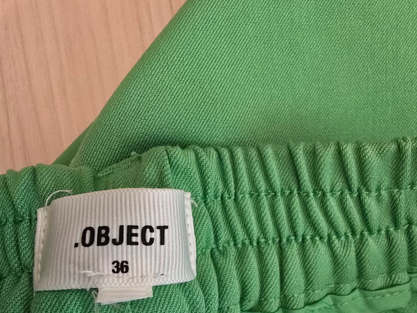 Pantaloni: Stoffhose – Usato da Gutenswil venduto da evita.64 2