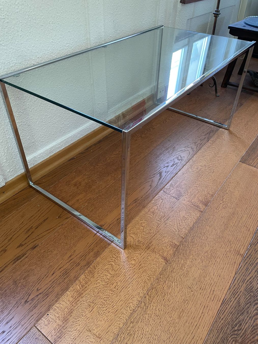 Tables: Glastisch mit Chrom Gestell - stylisch – D'occasion à Zürich par ZHtobi 1