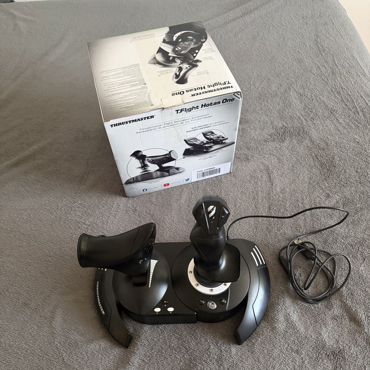 Thrustmaster Controller: Thrustmaster T.Flight Hotas One wenig gebrauchtem Zustand – Usato da St. Gallen venduto da Blackmoon_Flohmarkt