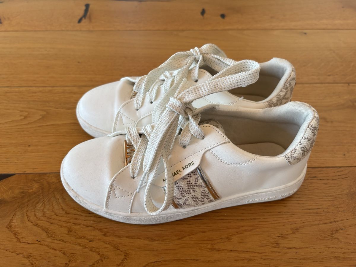 Michael Kors Scarpe per ragazze: Michael Kors Sneaker Weiss Gr. 33 – Usato da Estavayer-le-Lac venduto da constance-esta 2