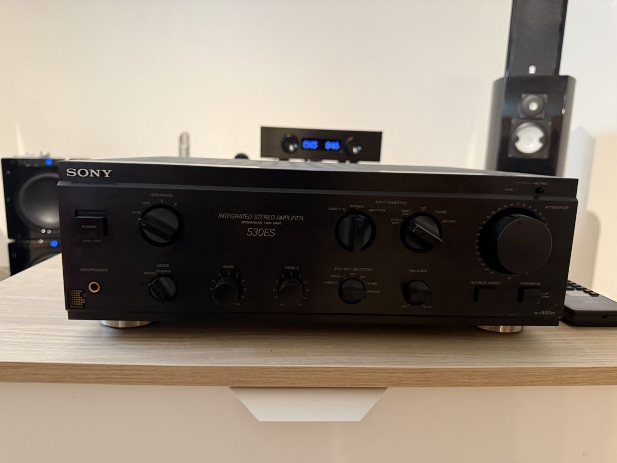 Sony Amplificatori: Sony Integrated Stereo Amplifier 530ES Black – Usato da Veyrier venduto da mus_d768