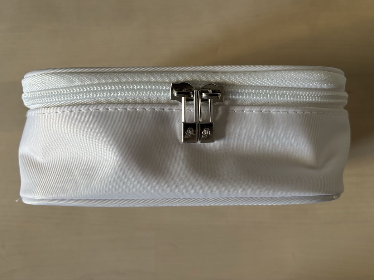 L'Occitane Trousses de maquillage: L'Occitane Kulturtasche neu – Neuf (Voir description) à Adliswil par -runi- 3