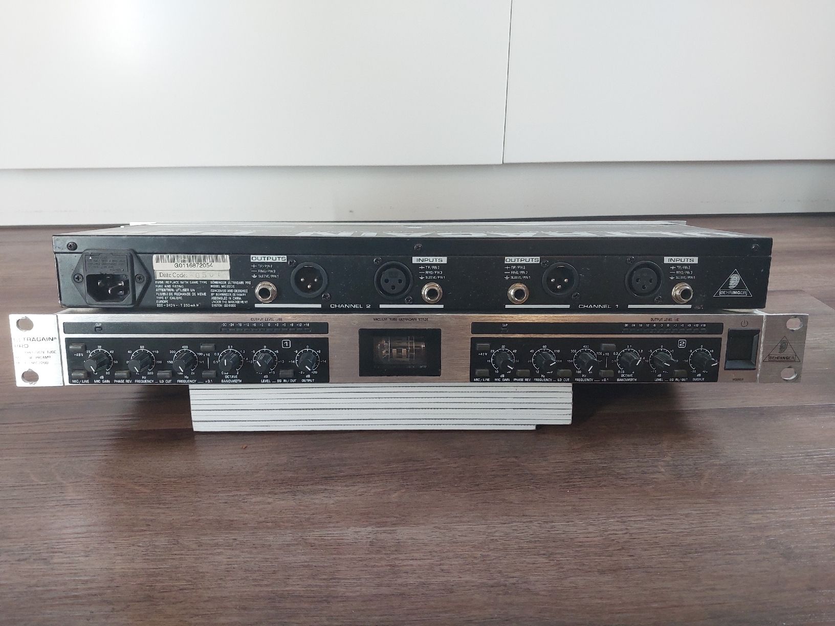 Behringer Amplificatori: 2x Behringer Ultragain Pro MIC2200 – Usato da Eglisau venduto da HB9ELV