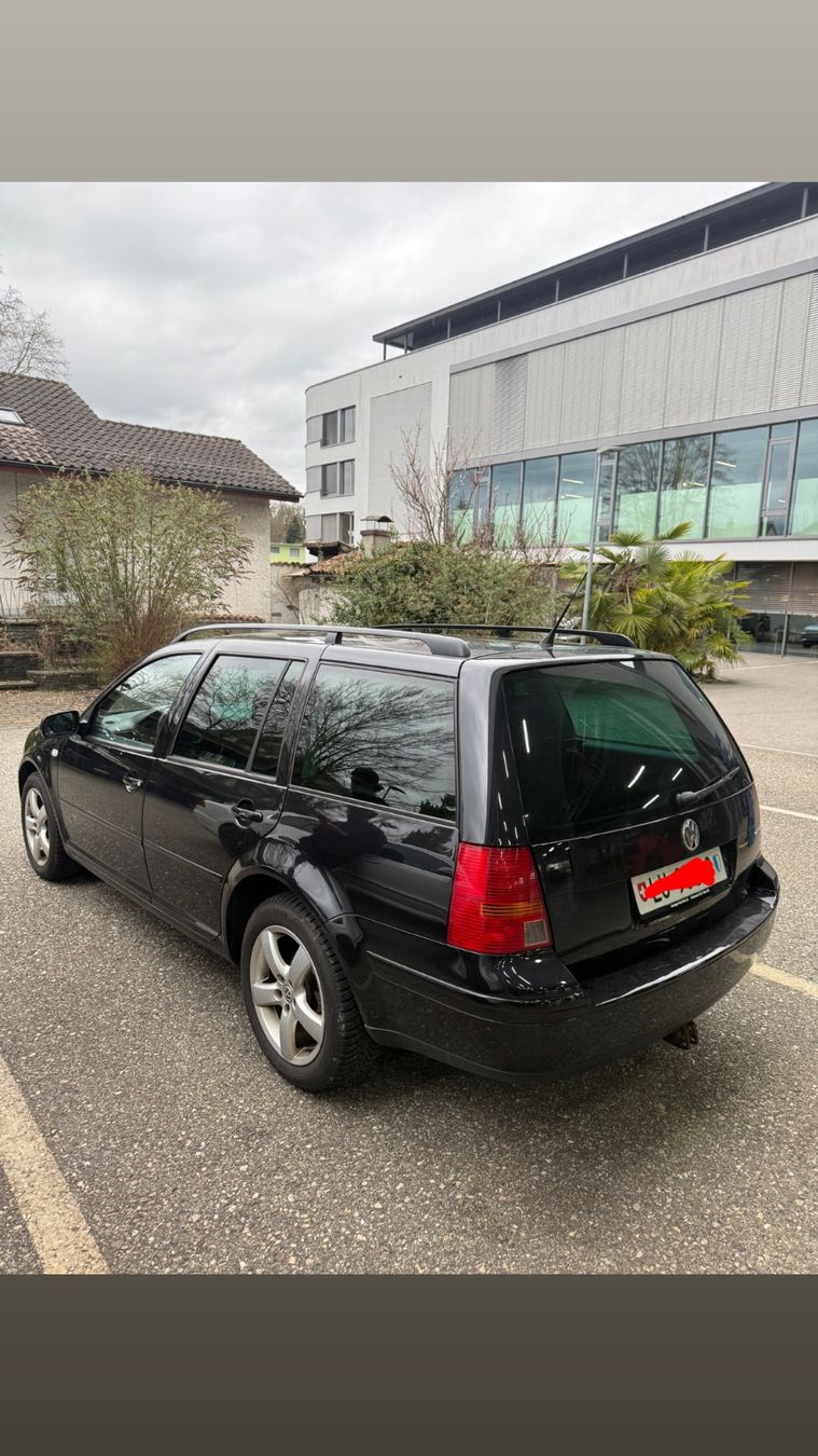 VW Automobili: VW Golf 4 1.9TDI – Usato da Ebikon venduto da esc_mf8z 1