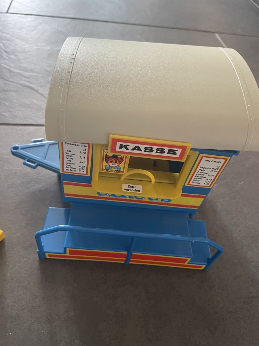 Playmobil Jouets: Zirkuskiosk und Kasse – Neuf (Voir description) à Oberembrach par Marietta53 1