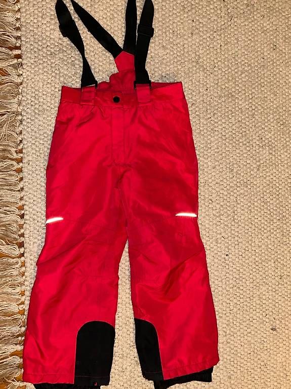 Lotti & Set di vestiti: Kinderkleidung Mädchen gr 110 – Usato da Emmen venduto da Blackbirdsound 4