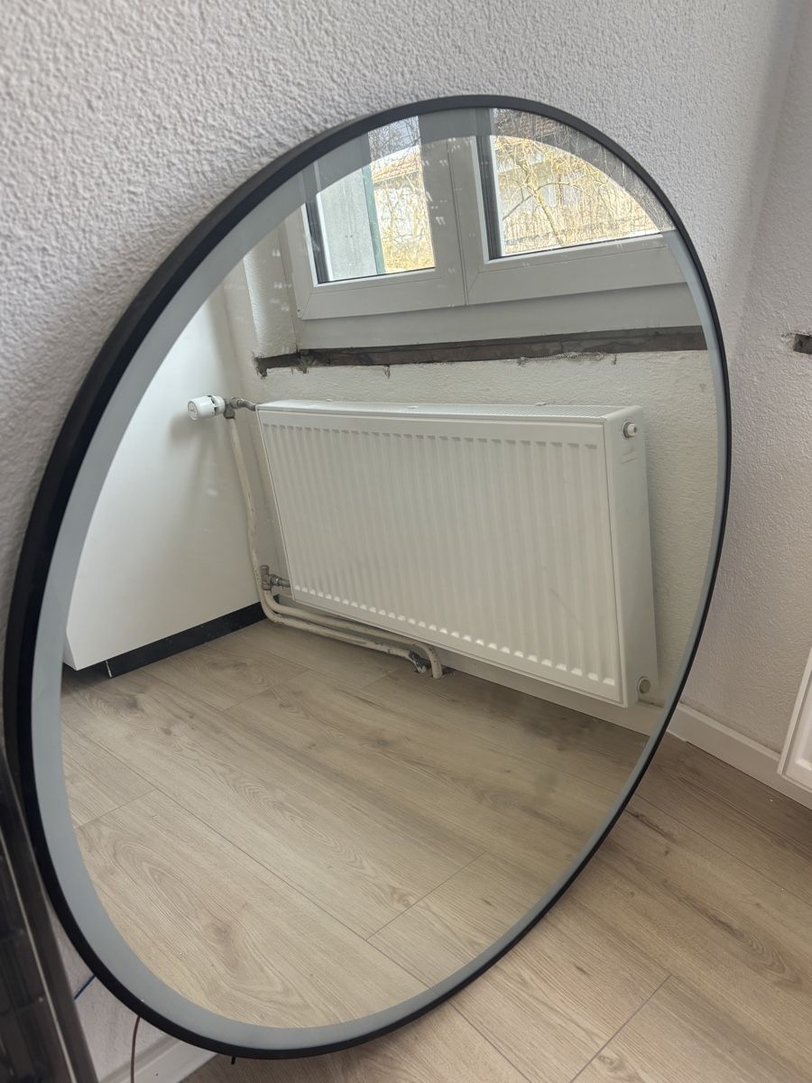 Miroirs: Runder Spiegel mit LED – Neuf (Voir description) à Ossingen par els_9s6h
