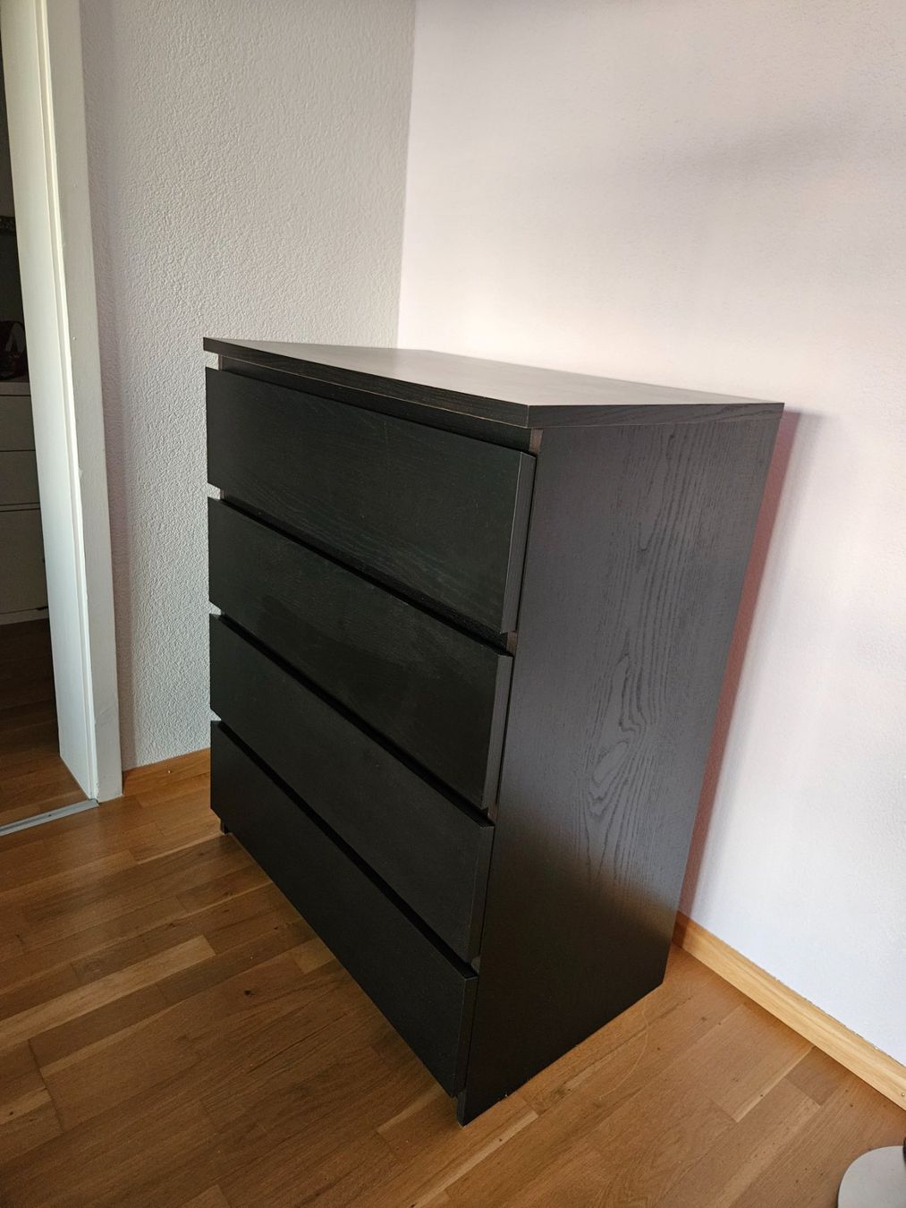 Ikea Commodes: Ikea Malm Kommode mit 4 Schubladen – D'occasion à Basel par joe_z5tf 1