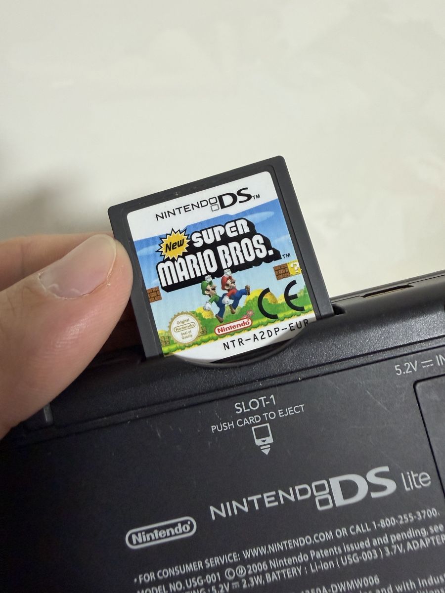 Nintendo Konsolen: Nintendo DS Lite Rot mit Spiel Super Mario Bros – Gebraucht aus Niederbipp von yar_tf6f 2