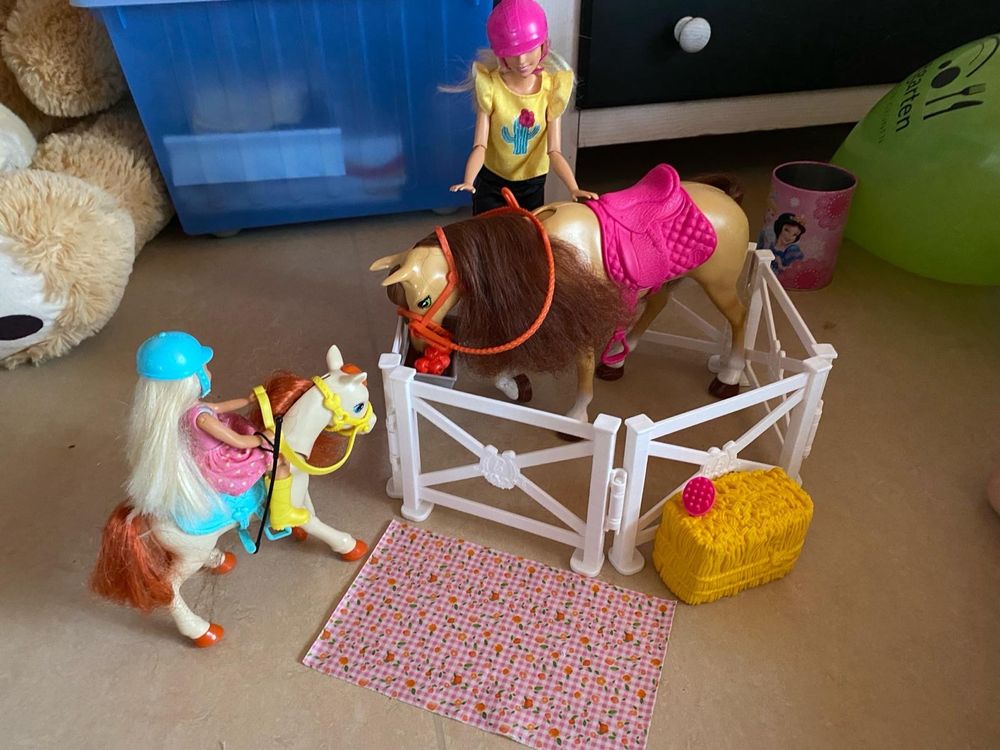 Barbie mit Kind und Pferden Kaufen auf Ricardo