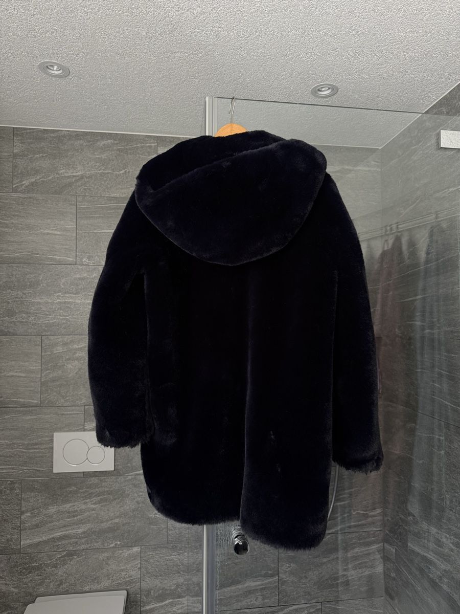 Sandro Mäntel: Sandro Kunstfell Mantel Navyblue   – Gebraucht aus Wangen ZH von seretdn 2