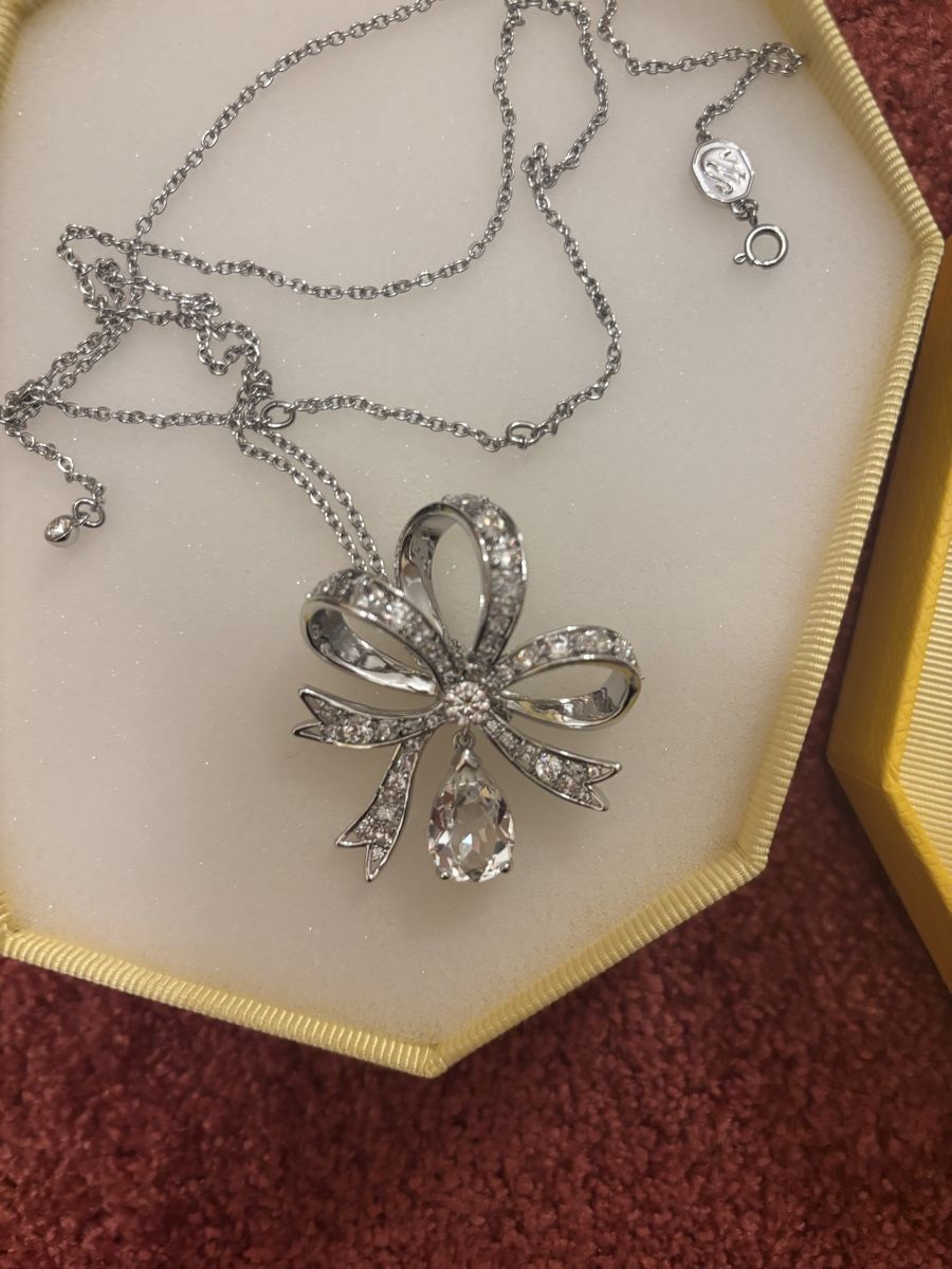 Swarovski Altri gioielli: Swarovski Volta Schleife Kette – Nuovo e nell'imballaggio originale da Andelfingen venduto da Good_Quality 2