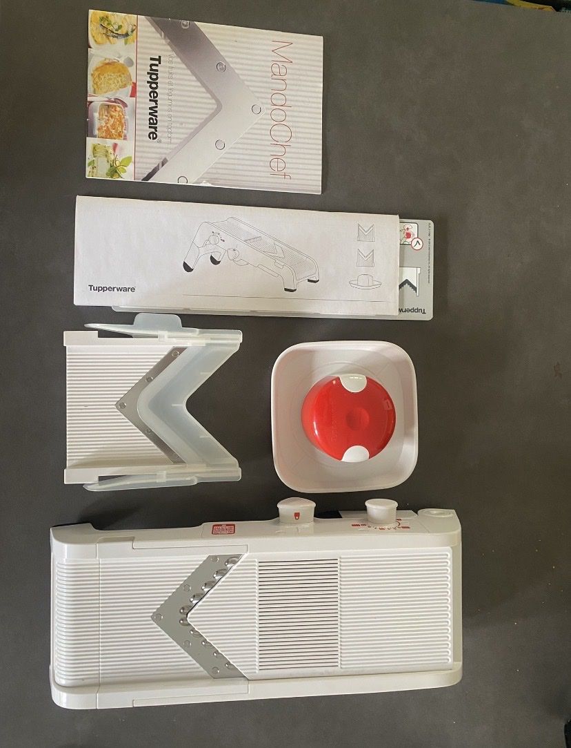 Tupperware Appareils de cuisine: MandoChef Tupperware neuf avec brochure – Neuf (Voir description) à Granges VS par avm_mj7b