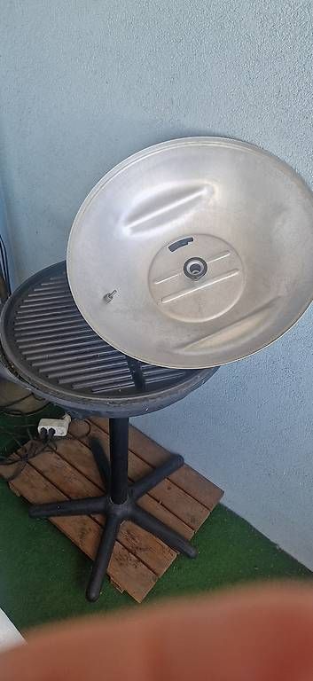 Grills: Grill electrique – Gebraucht aus Neuchâtel von Elio02