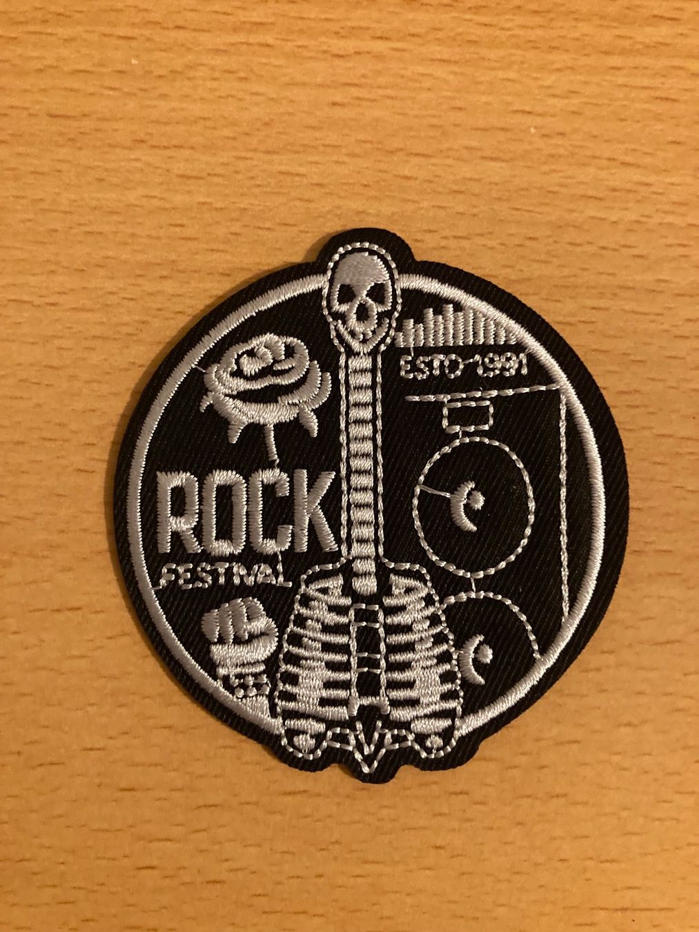 Toppe: Patch Sticker Aufnäher Rock Punk Metal 231 – Nuovo (secondo la descrizione) da Horn venduto da abutre72