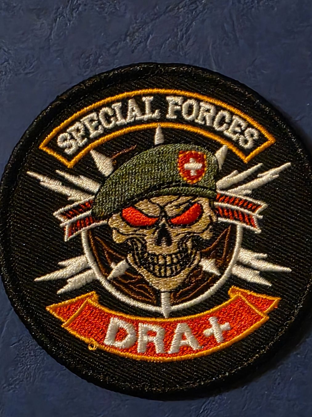 Schweizer Armee Plaketten & Abzeichen: Grenadier Abzeichen Spezial Force DRA KLETT NEU – Neu (gemäss Beschreibung) aus Nyon von freetoys08