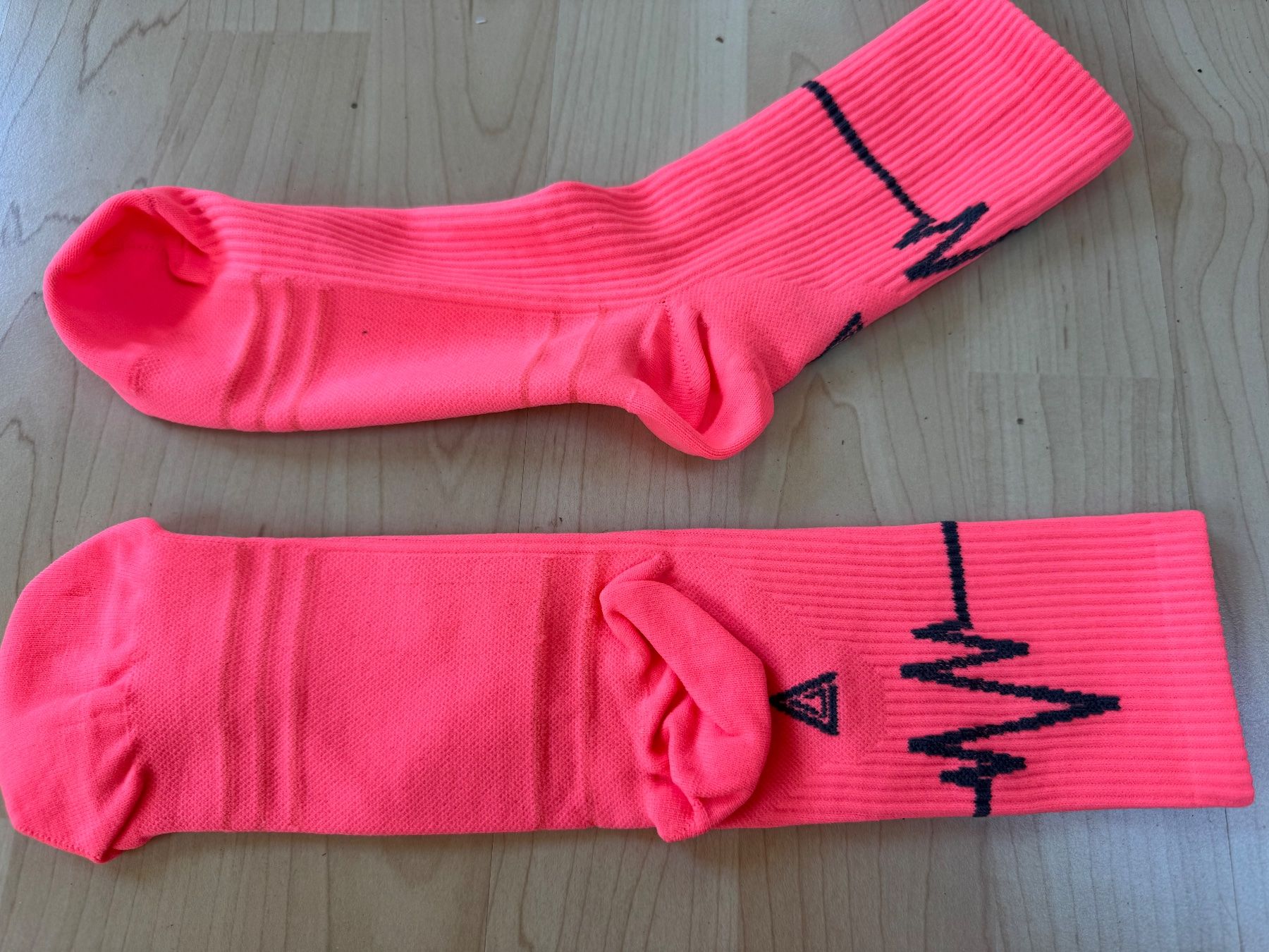 Socken: Socken Nylon PINK    sehr elastisch – Neu und originalverpackt aus Leuggern von unico10 2