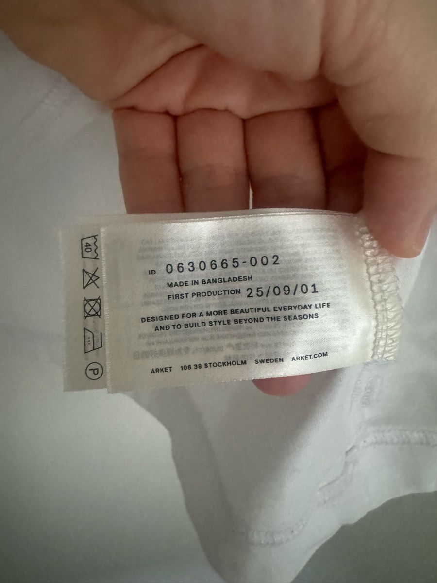 Arket T-shirt: Arket Signature Tshirt S – Nuovo (secondo la descrizione) da Zürich venduto da Linen218 5
