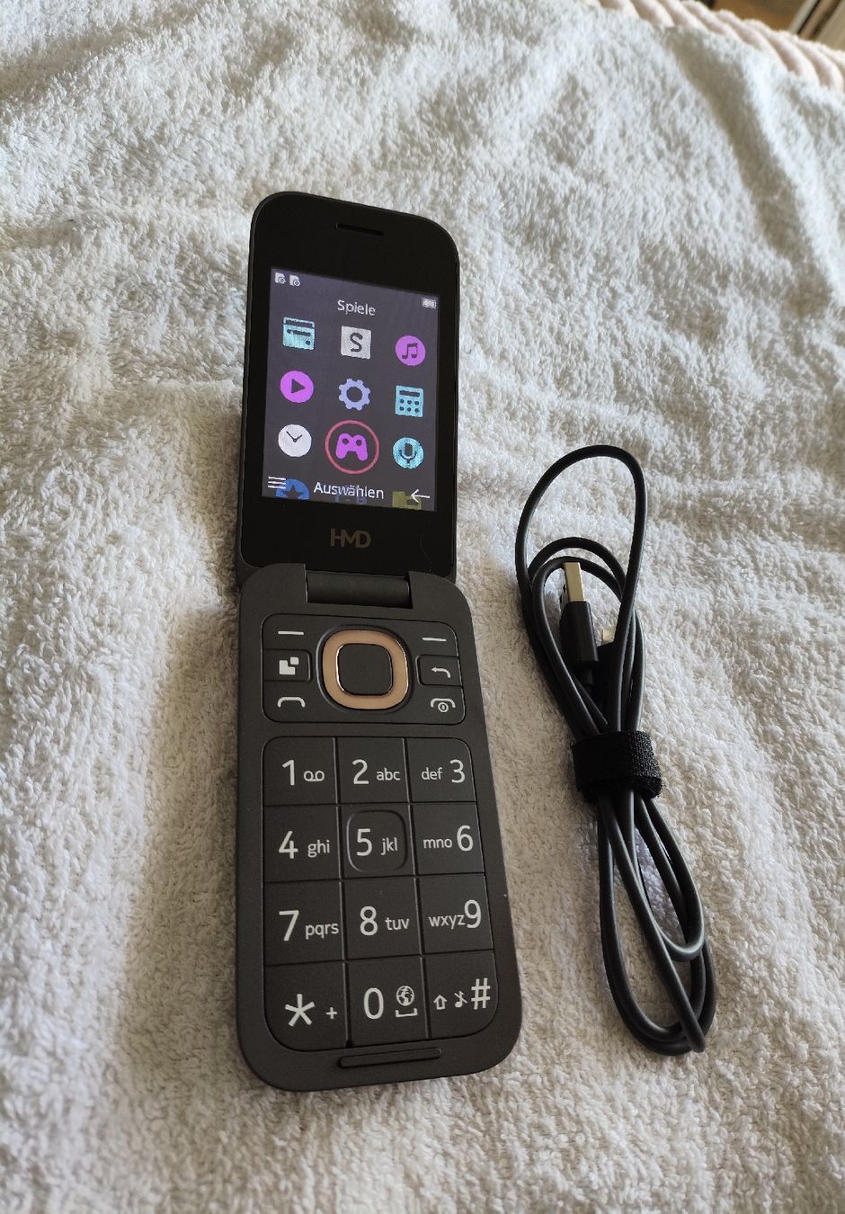Telefoni cellulari / Smartphones: HMD 2660 Flip  Dual Sim 4G – Usato da Zollikofen venduto da zar_j67f 4