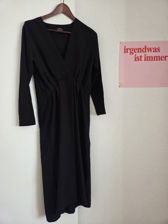 Kleid marmeli.ch schwarz langarm guter Zustand