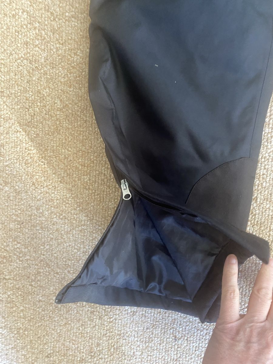 Sci: Pantaloni da sci neri Active by Tchibo, taglia 38/40 – Usato da Küssnacht am Rigi venduto da CALIFRASQUI 3