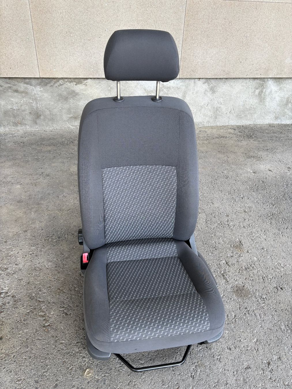 VW Tutti pezzi di ricambio auto: VW T5 Fahrersitz – Usato da Gams venduto da mir_n5kk