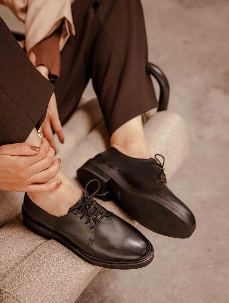 Bobbies Scarpe da donna: Bobbies derbies, lederschuhe modell joan gr 38 – Usato da St. Gallen venduto da Sayuri