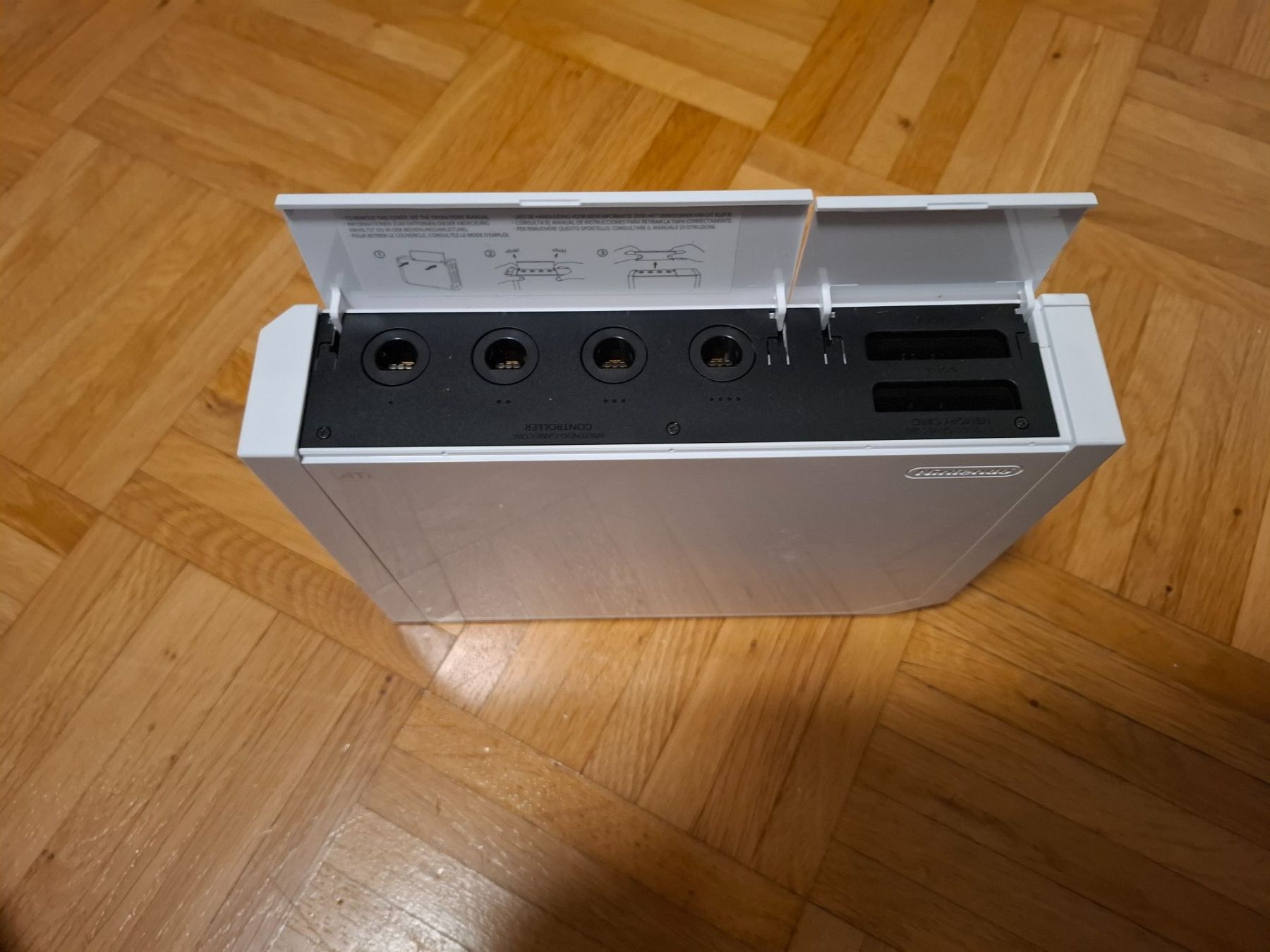 Nintendo Console: Nintendo Wii Weiss Set 1 – Usato da Gipf-Oberfrick venduto da Konsolen_Colin 2