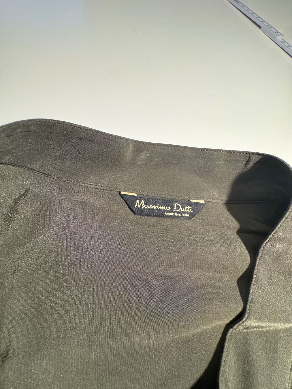 Massimo Dutti Camicette: Massimo Dutti Seidenbluse/Jacke Gr M Khaki – Nuovo (secondo la descrizione) da Zumikon venduto da calibru 4