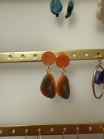 Handgemachte Orange-Ohrringe aus Resin 