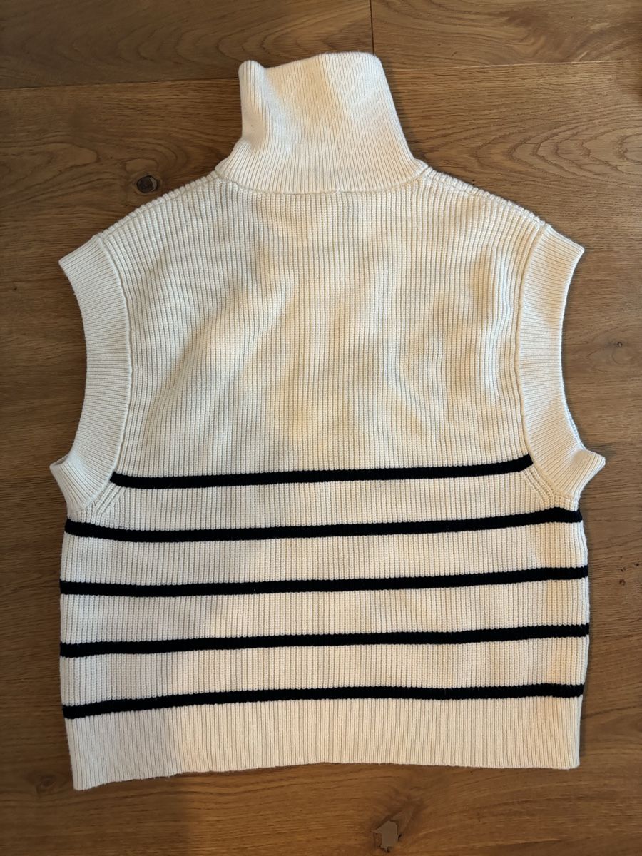 Zara Gilets & Westen: Zara Knit Vest - Size S – Gebraucht aus Männedorf von giu_wm6d 2