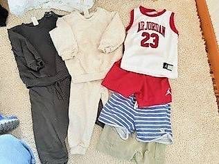 Lotti & Set di vestiti: Diverse Kinderkleider – Usato da Lätti venduto da Cerui 3
