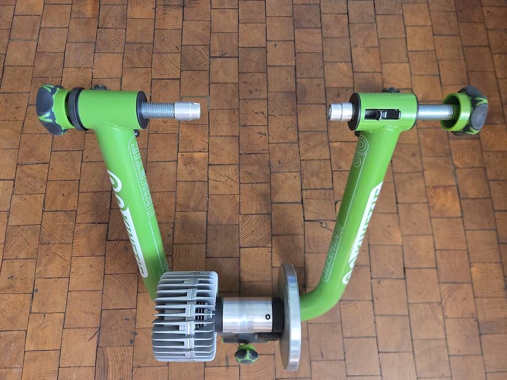 Hometrainer: Kurt Kinetic Rollentrainer + Small Wheel Adapter – Usato da Ennetbaden venduto da froelix