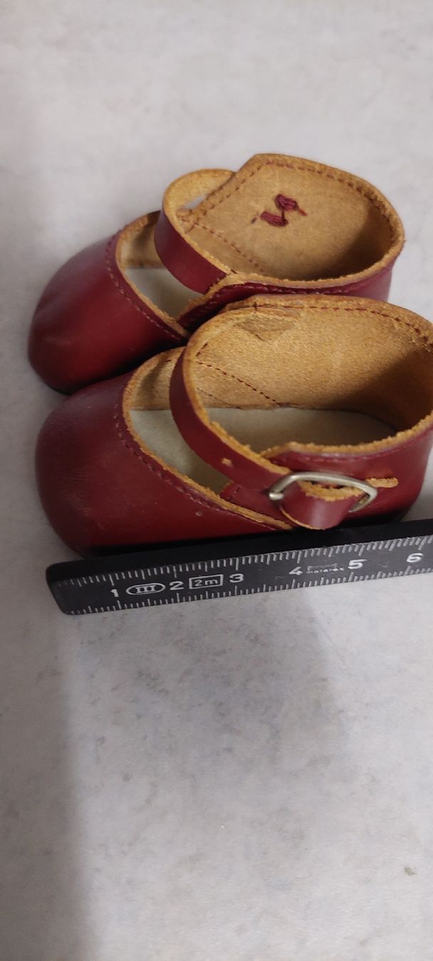 Sasha Morgenthaler Puppen: 5Paar Puppenschuhe  – Gebraucht aus Muri AG von nindo1 3
