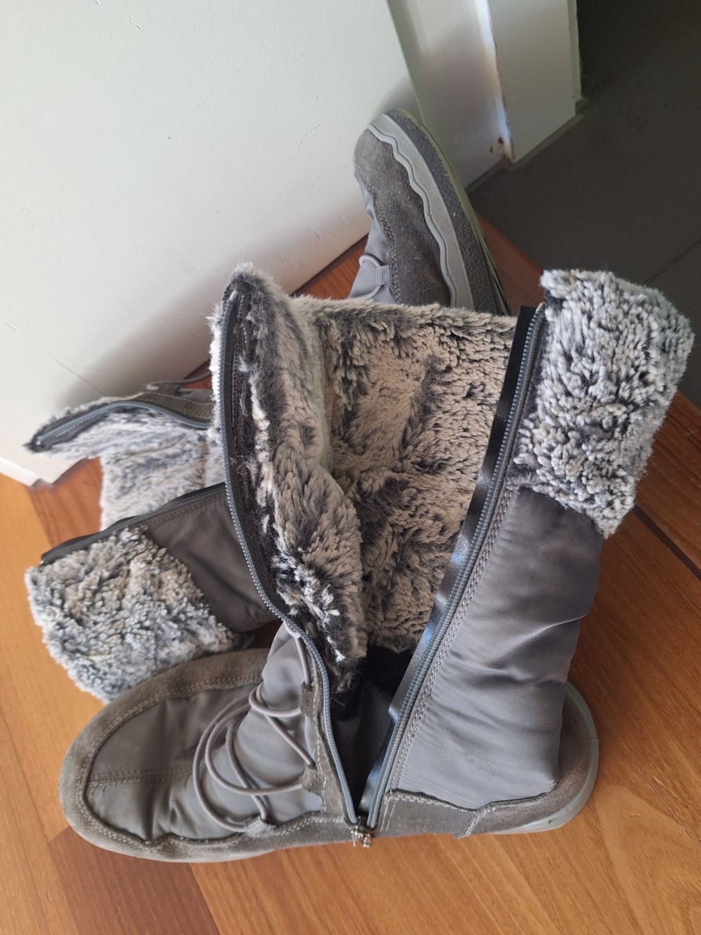 Primigi Scarpe per ragazze: Winterstiefel Primigi Grösse 37 – Usato da Herrliberg venduto da linavogt 2