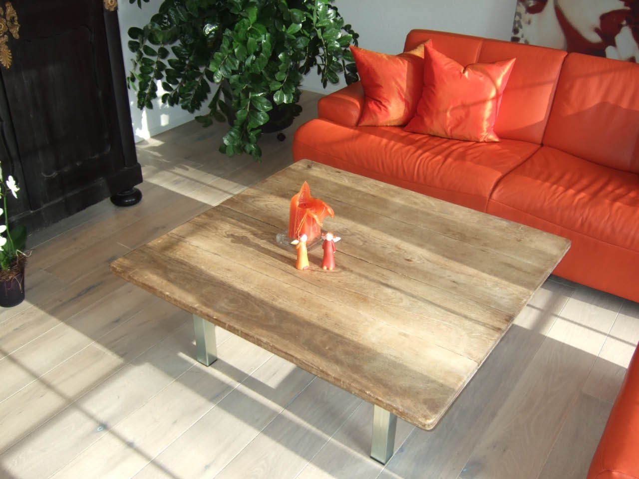 Tavoli: Couchtisch mit antiker Tischplatte – Usato da Winterthur venduto da woodenhiller68