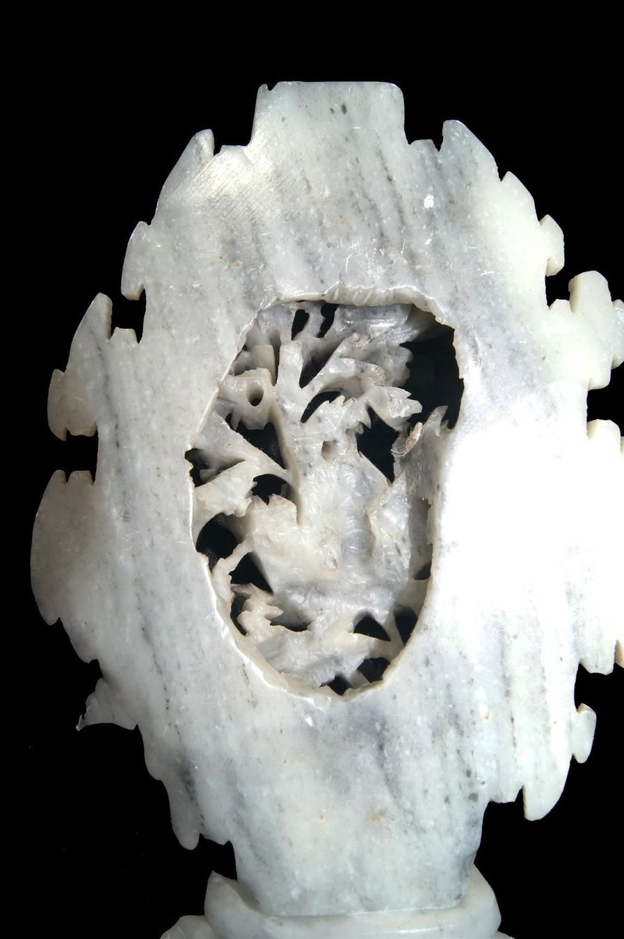 Sculture & Statue: Schöne Specksteinfigur mit Rosenbouquet – Nuovo e nell'imballaggio originale da Geroldswil venduto da ARTEFACTO 7