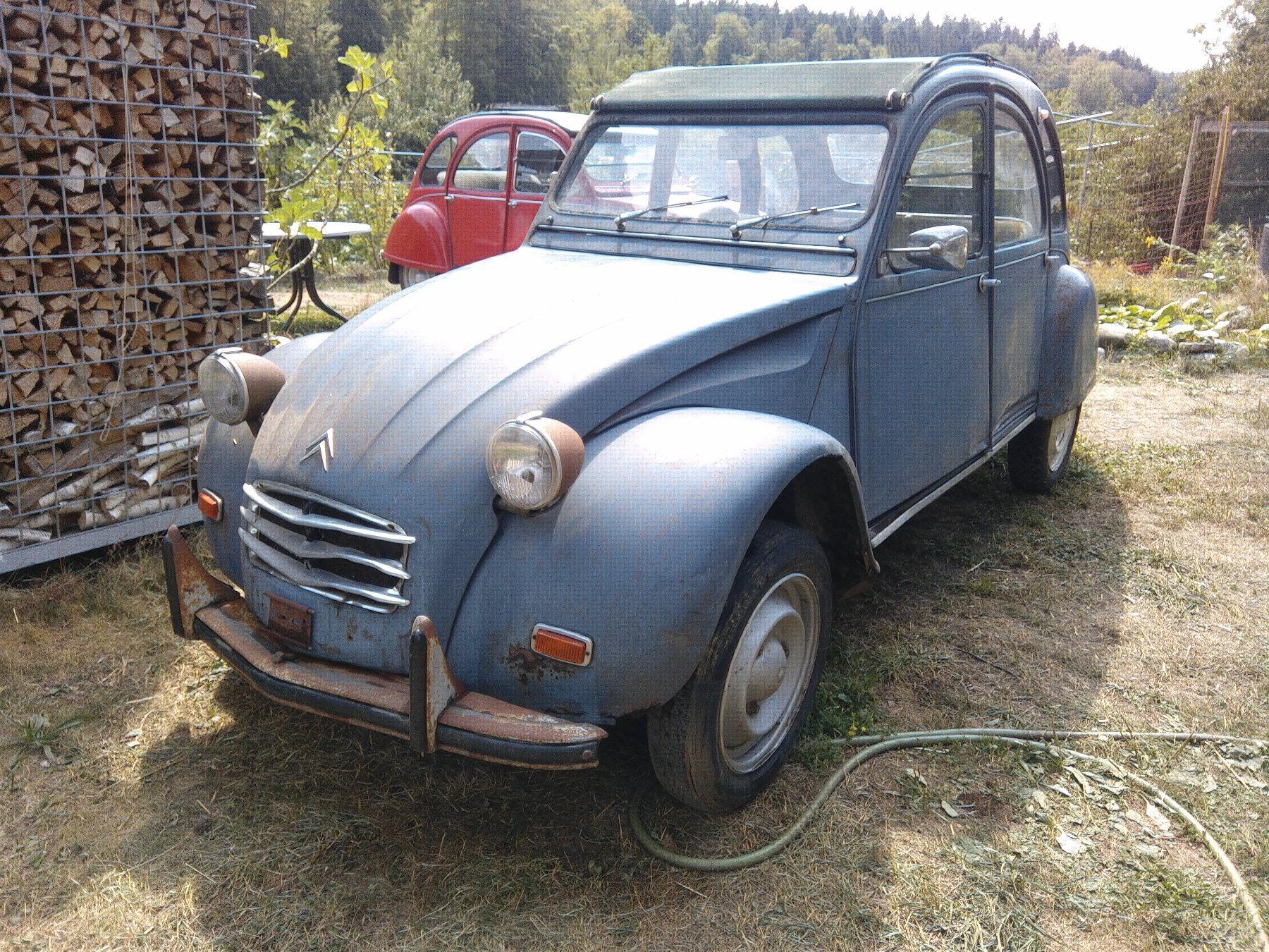 Citroën Autos: Citroen 2CV – Défectueux à Bleienbach par Deltaplano 1