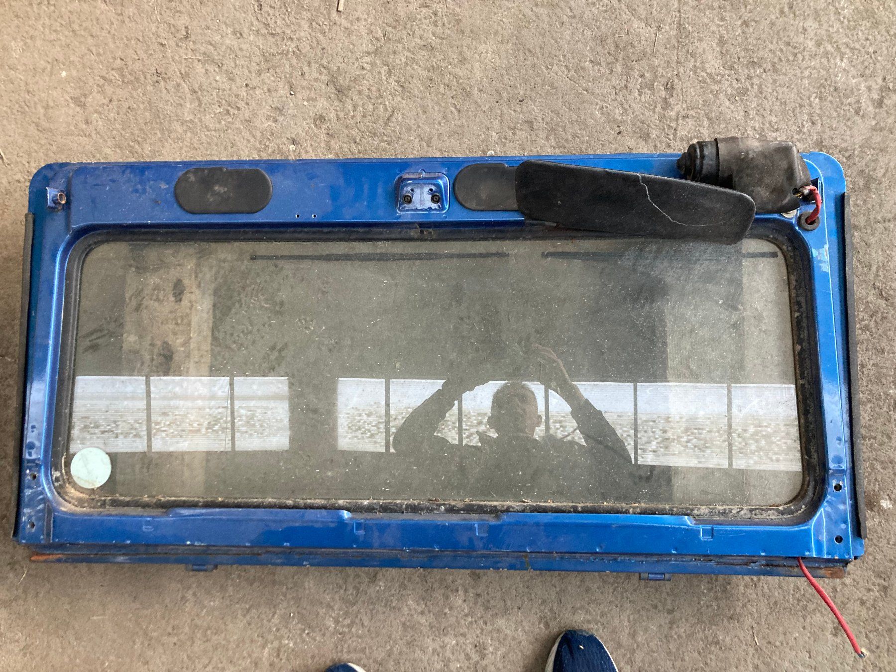 Suzuki Tutti pezzi di ricambio auto: Suzuki LJ80 - Windschutzscheibenrahmen – Usato da Cama venduto da righi_4 1