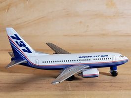 Modellflugzeug Boeing 737-600 1:500 Herpa