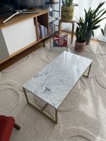 Table basse MYCS, marbre véritable et métal doré ✨