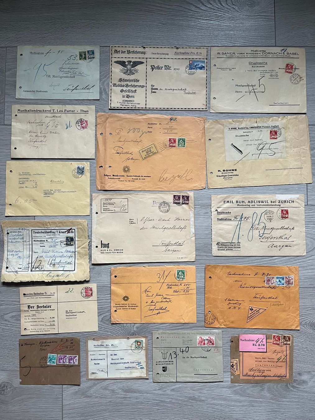 Buste & buste per spedizione: alte Briefumschläge Postkarten Briefmarken A – Usato da Unterkulm venduto da Fabulirius