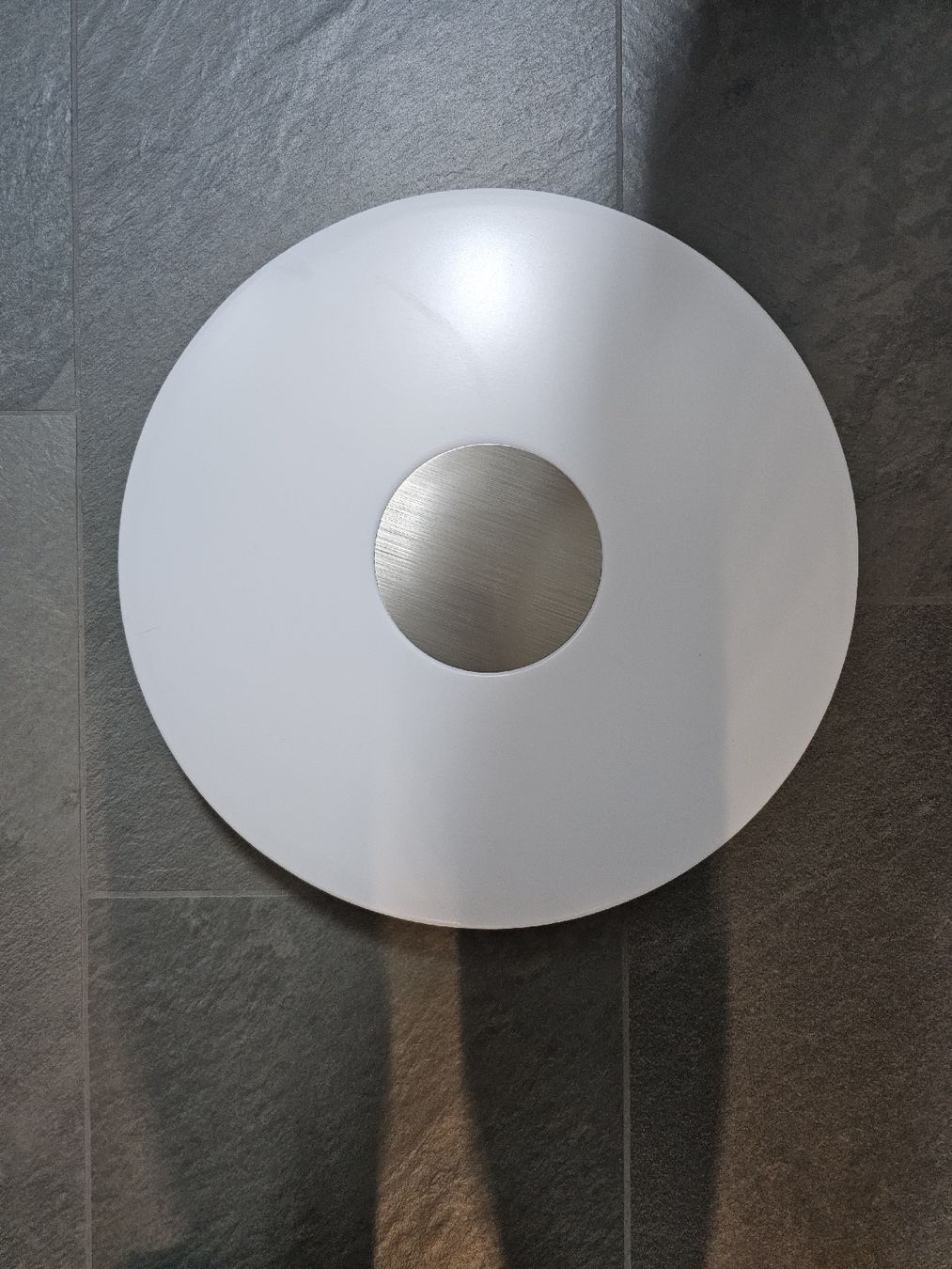 Lampade: Moderne LED Deckenlampe weiss, top Zustand – Usato da Mels venduto da WendySchumacher