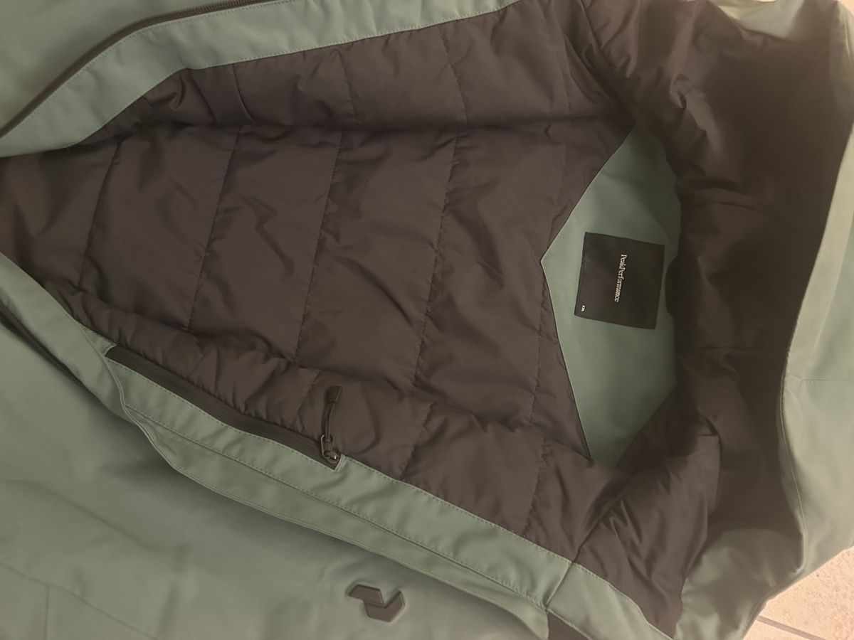 Jacken: Skijacke Peak Performance – Gebraucht aus Adlikon b.Regensdf von Parapak 2